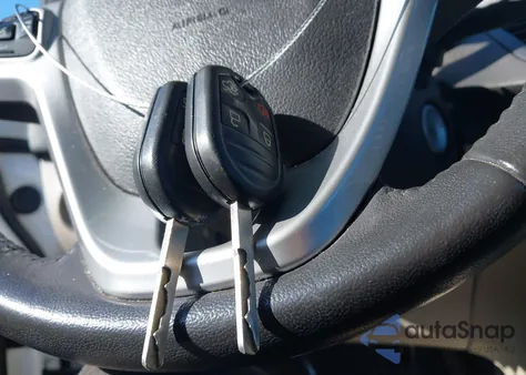 2015 Ford Fiesta Se из США, поврежденный, VIN 3FADP4EE3FM141083